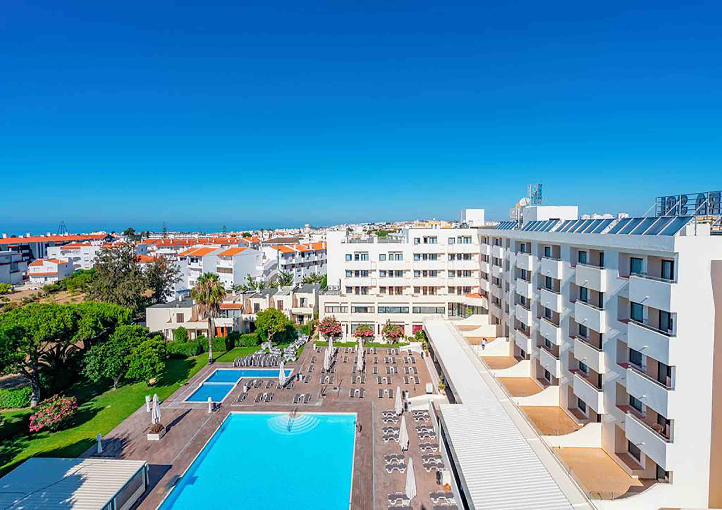 Albufeira Beach Hotels: A Perfect Blend of Sun, Sand, and Relaxation